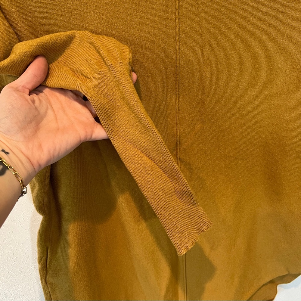 Charlie B Dolman Sleeve Mustard Knit Sweater Rounded Hem Rough Hem Neckline - Picture 2 of 8